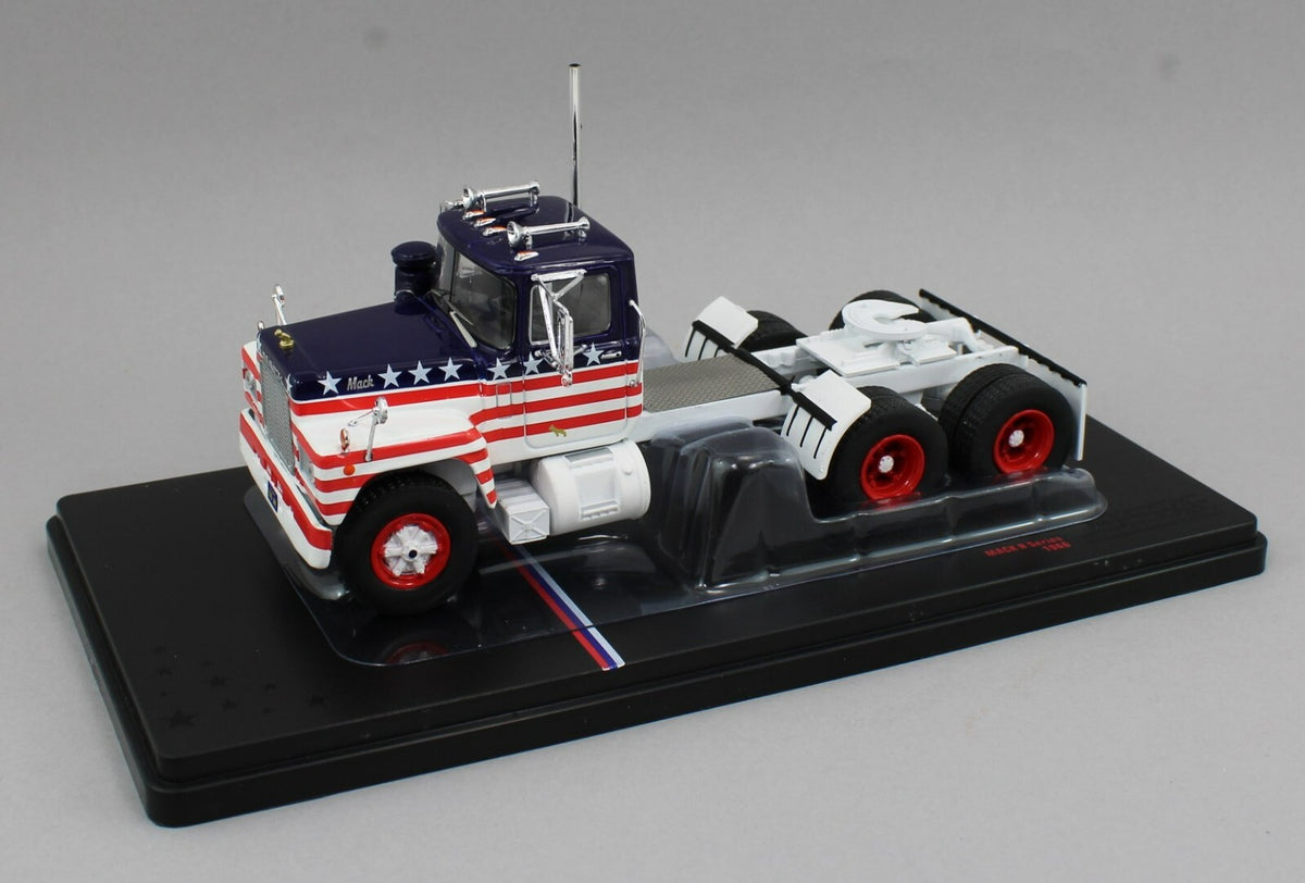 イクソ ixo MODELS 1/43 TRUCK series-C IXO-MODELS TR230.22 Scale 1/43 | FORD USA C-SERIES TRACTOR