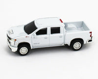 
              1:64 ERTL *WHITE* 2020 Chevrolet SILVERAD 2500 HD Truck w/GOOSENECK FLATBED NEW!
            