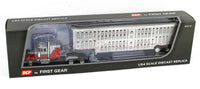 2021 DCP 1:64 RED & SILVER MACK SUPER-LINER w/Wilson TRI-AXLE LIVESTOCK NIB