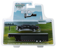 1:64 GreenLight *BLACK* 2018 Chevrolet Silverado Dually w/LIVESTOCK TRAILER NIP