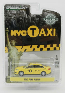 1:64 GreenLight *HOBBY EXCLUSIVE* 2013 Ford Fusion NYC New York TAXI CAB *NIP*