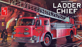 1:25 AMT AMERICAN LaFRANCE Ladder Chief Fire Truck *PLASTIC MODEL KIT* MISB!