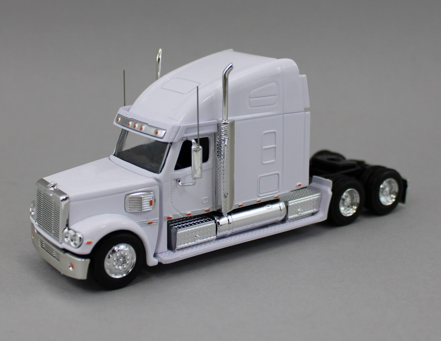1:64 Liberty Classics *WHITE* Freightliner Coronado Semi Truck