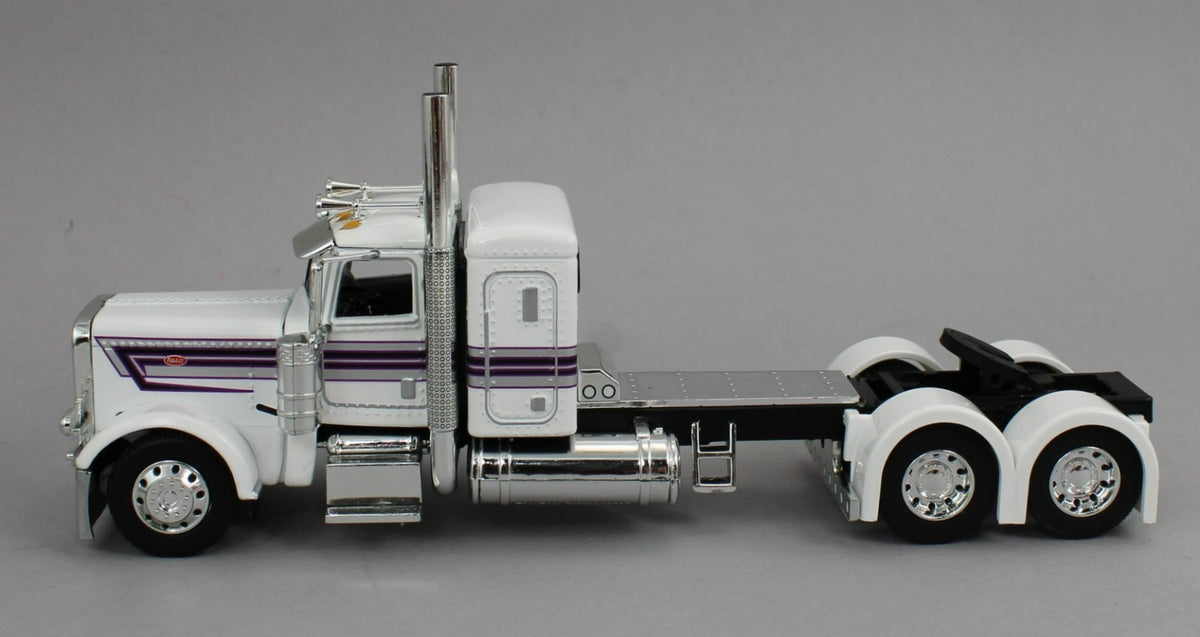 DCP 1:64 *WHITE & BLACK* Peterbilt 389 w/36