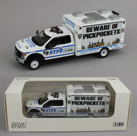 1:64 *596 DIECAST* NYPD Ford F-550 Dually *LIGHT UP* Public Safety Truck *NIB*