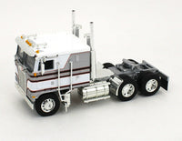 
              2020 DCP 1:64 *WHITE & SILVER* KENWORTH K-100 COE w/CHROME WILSON GRAIN TRAILER
            