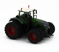 
              2022 SpecCast 1:64 *FENDT* Model 1050 Tractor w/LARGE DUALS Front & Rear *NIB*
            