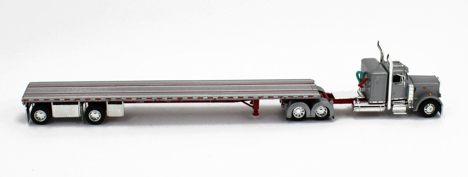 2023 DCP 1:64 *SILVER* Peterbilt 359 36