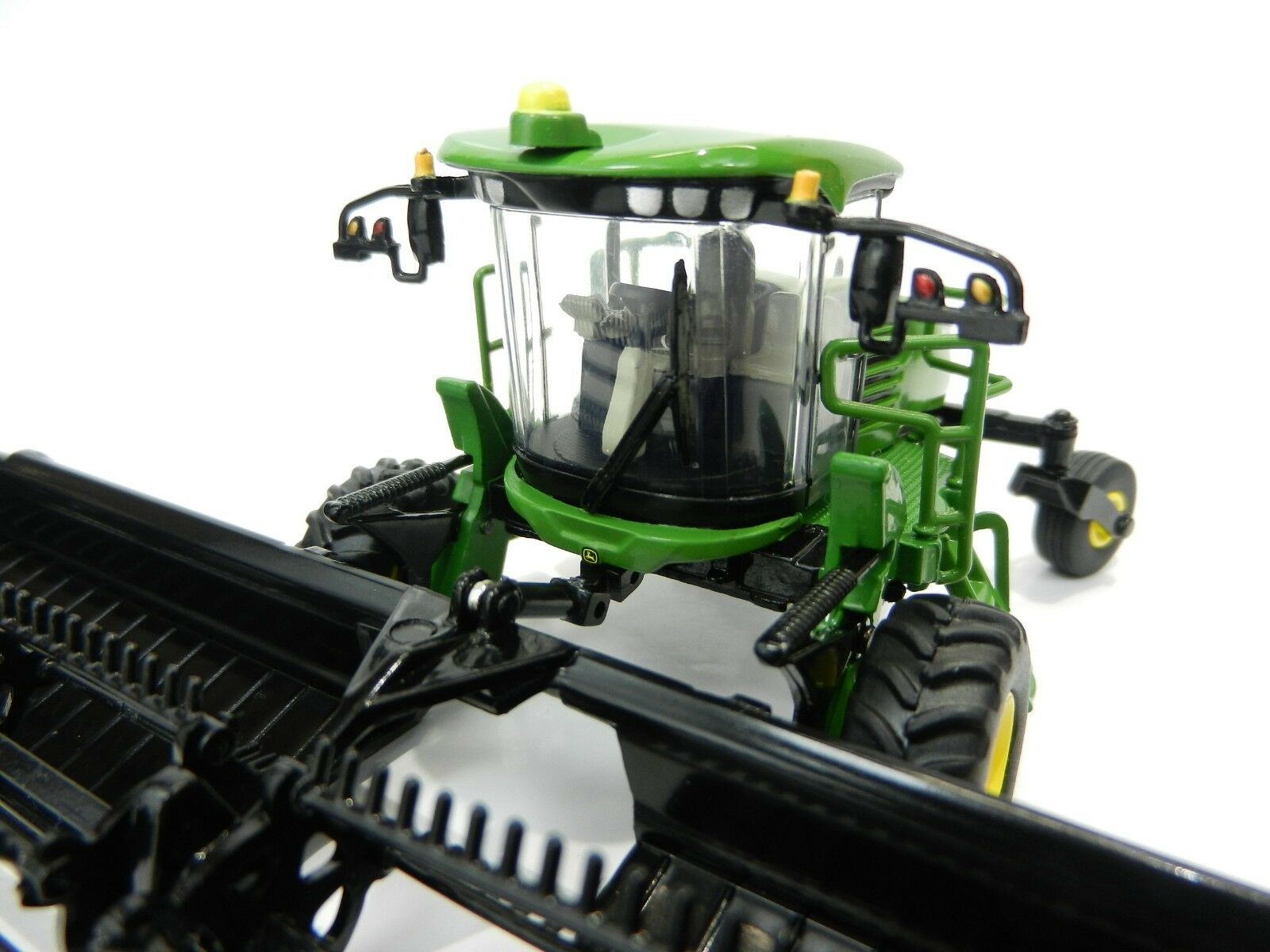 NEW 1:64 SpecCast JOHN DEERE Model W170 WINDROWER w/DRAPER HEAD *HIGH DETAIL*