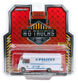 1:64 Greenlight *HD TRUCKS 18* NYPD Police Highway Patrol STEP VAN *NIP*